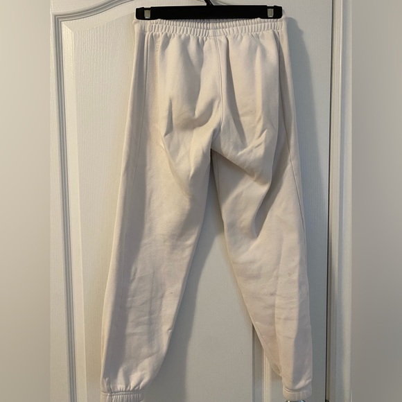 Aritzia CozyAF Boyfriend Sweatpants - Picture 5 of 6